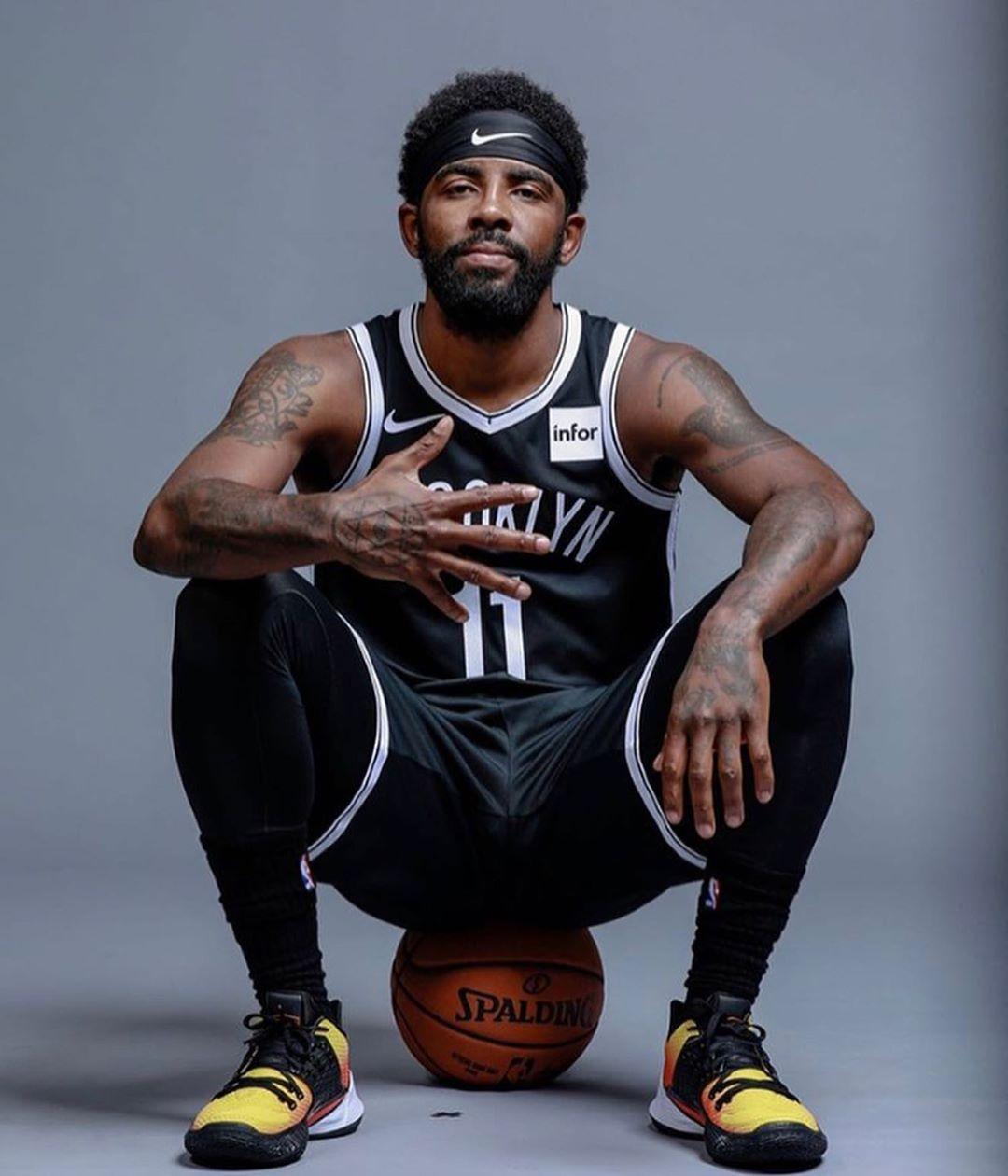 与更衣室氛 与更衣室氛